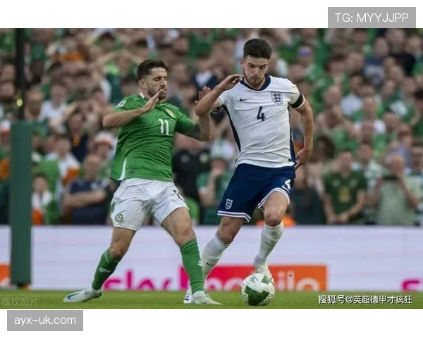 赖斯领衔的新一代英格兰国家队表现稳健,未来前景值得关注 赖斯领衔的新一代英格兰国家队表现稳健,未来前景值得关注